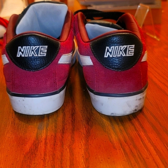 Mens size 11 Nike Market low 2 Varsity's - Picture 4 of 9